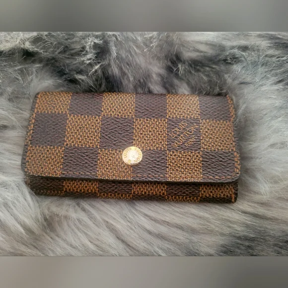 Louis Vuitton Brown Checkered Clutch - Picture 2 of 13